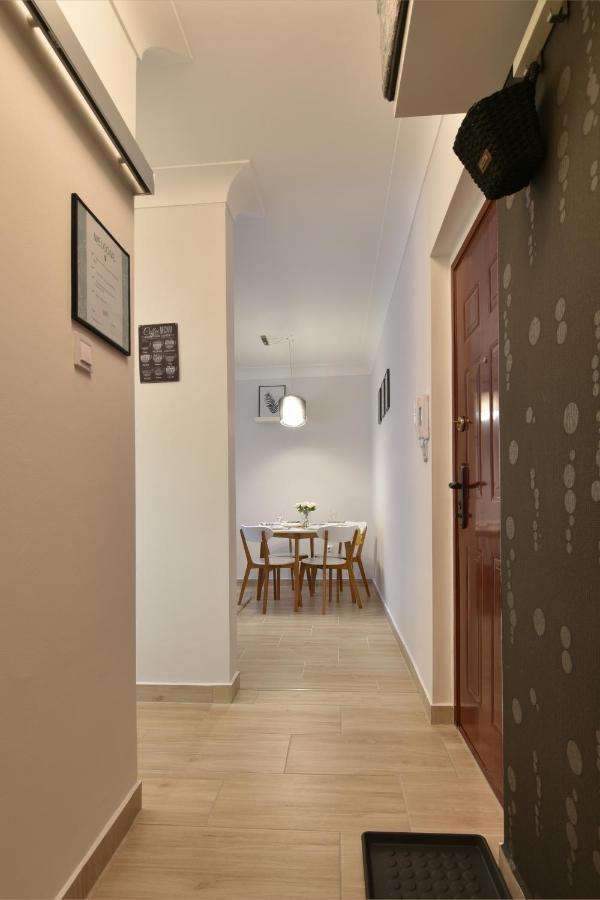 Királykút 1 apartman - ingyen parkolás, bicajok, ac Székesfehérvár Exterior foto